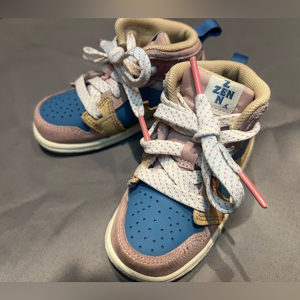 Jordan 1 Mid - Picture 5 of 5